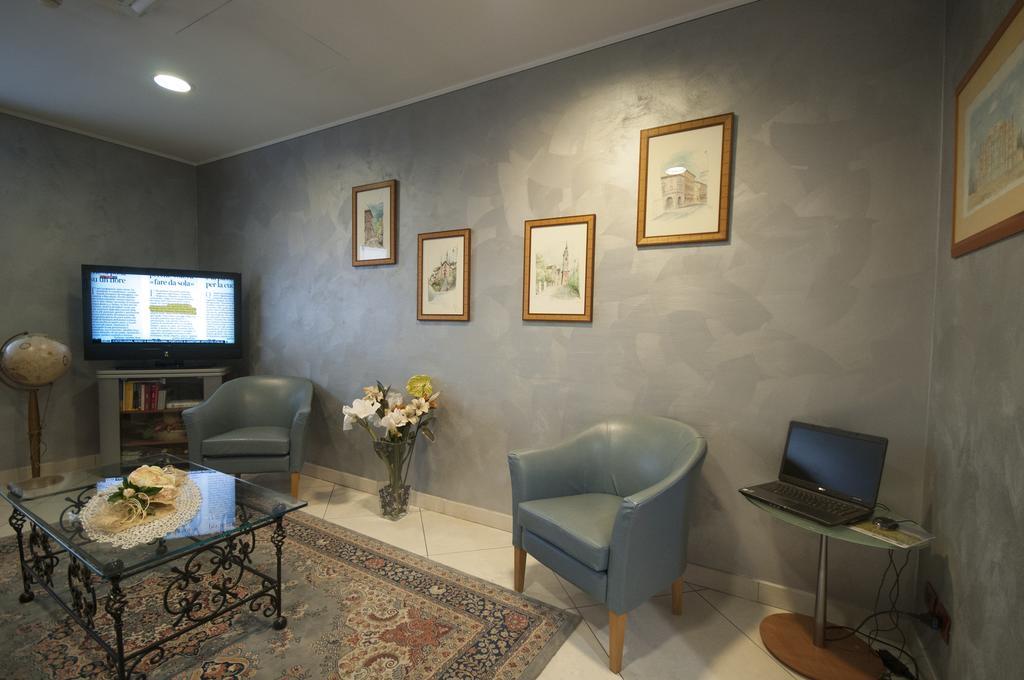Hotel Brindor Poirino Dış mekan fotoğraf