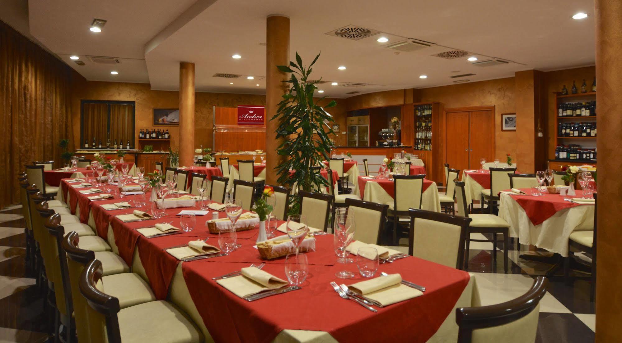 Hotel Brindor Poirino Dış mekan fotoğraf